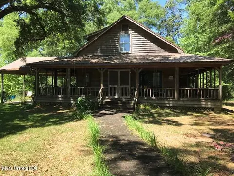 13600 Country Trl, Vancleave, MS 39565