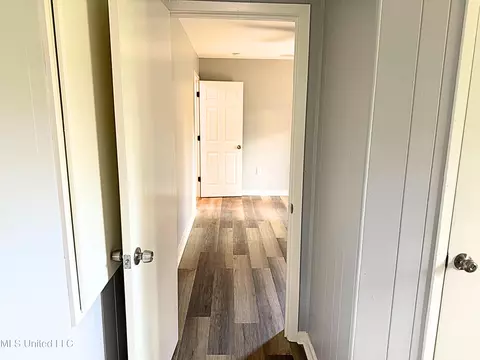 Entry Way - 219 SE 7th Ave, Magee, MS 39111 photo 1 of 1