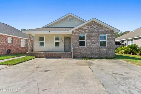 10073 Byrd Ave, D'iberville, MS 39540
