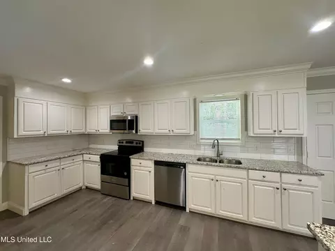 1211 Pineview Dr, Clinton, MS 39056 photo 15