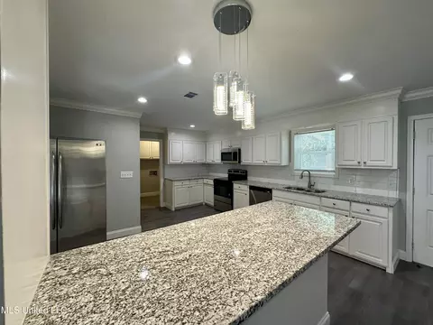 1211 Pineview Dr, Clinton, MS 39056 photo 13