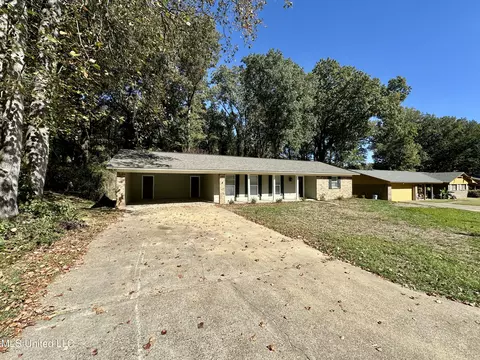 1211 Pineview Dr, Clinton, MS 39056 photo 5