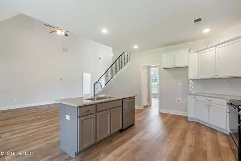 3932 Winter Pointe Dr, Olive Branch, MS 38654 photo 10