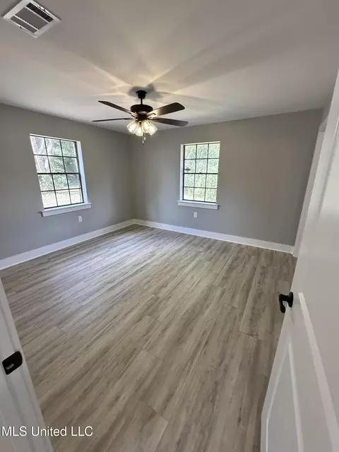 Bedroom - 15077 Alsobrooks Rd, Picayune, MS 39466 photo 3 of 5