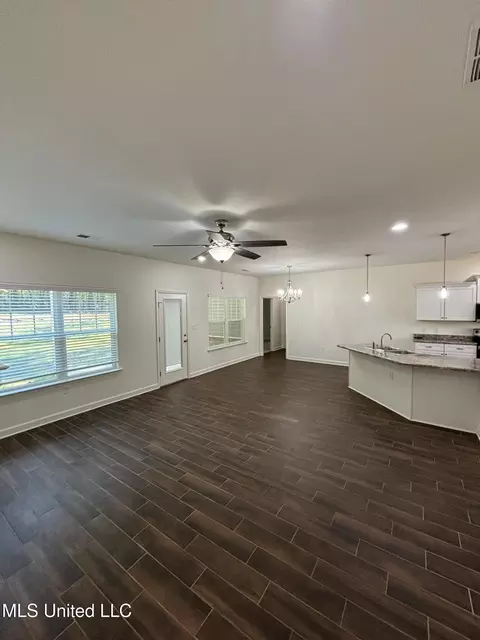 78 Beechtree Ln, Byhalia, MS 38611 photo 7