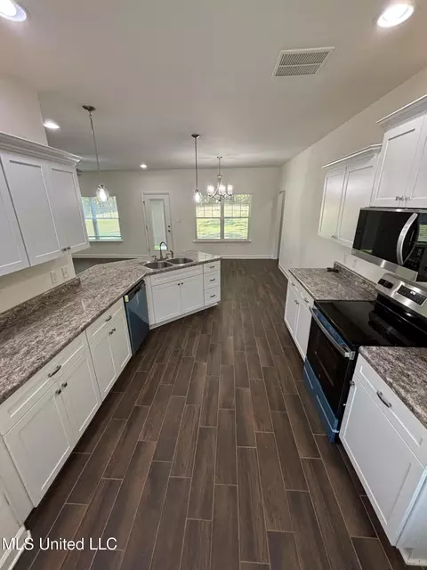 78 Beechtree Ln, Byhalia, MS 38611 photo 12