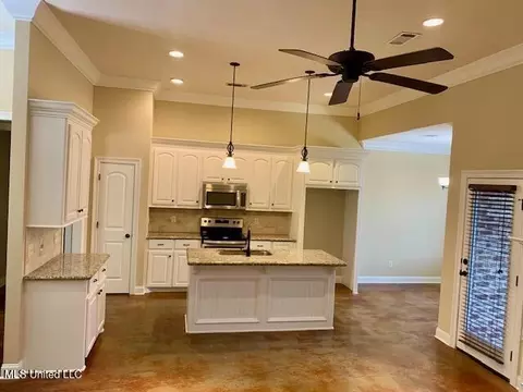 148 Rhodes Ln, Canton, MS 39046 photo 8