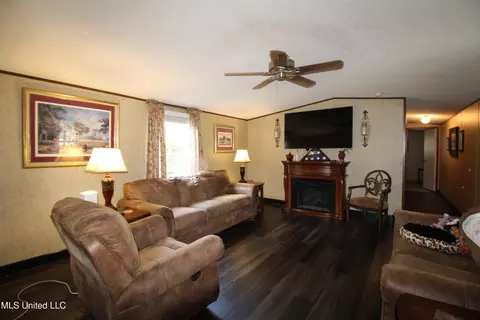 139 Knollcrest Dr, Lucedale, MS 39452 photo 6