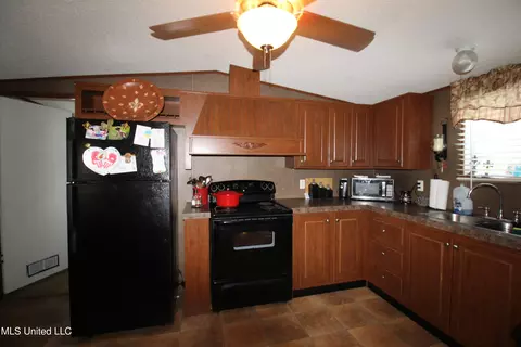 139 Knollcrest Dr, Lucedale, MS 39452 photo 10