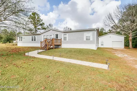 11198 W Pinehurst Pl, Gulfport, MS 39503