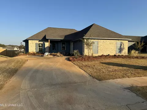 142 Bronson Bnd, Flowood, MS 39232