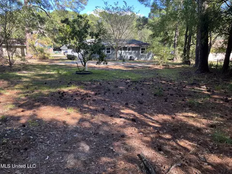 Exterior - 2425 Academy Dr, Gautier, MS 39553 photo 2 of 4