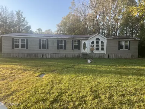 2774 NW Loyd Star Ln, Wesson, MS 39191