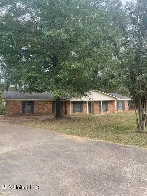 907 Wildwood Dr, Clinton, MS 39056