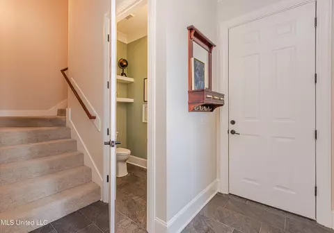 Entry Way - 513 Stump Ridge Rd, Brandon, MS 39047 photo 2 of 7