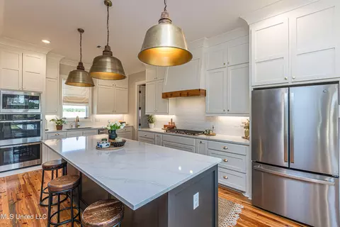 Kitchen - 513 Stump Ridge Rd, Brandon, MS 39047 photo 1 of 7