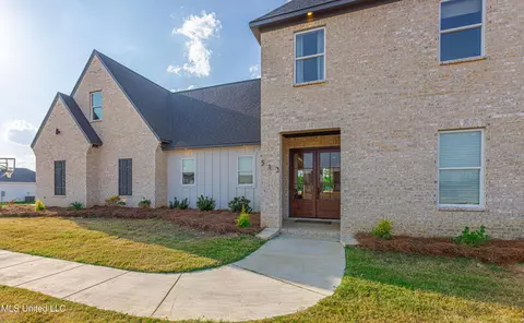 Exterior - 513 Stump Ridge Rd, Brandon, MS 39047 photo 3 of 8