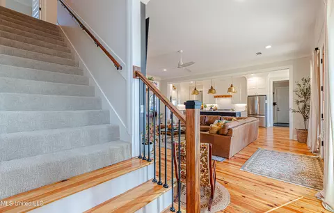 Entry Way - 513 Stump Ridge Rd, Brandon, MS 39047 photo 6 of 7