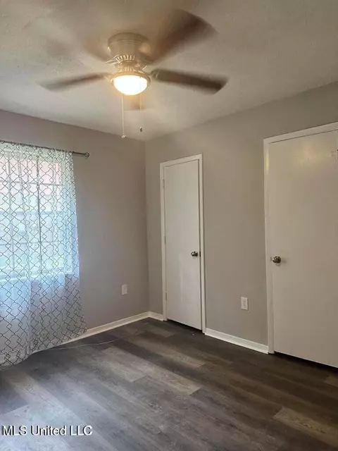 Bedroom - 5257 Sycamore Dr, Jackson, MS 39212 photo 1 of 1