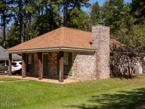 Exterior - 114 Harbor Rd, Madison, MS 39110 photo 1 of 4