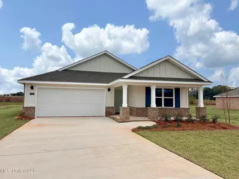 123 Mill Ct, Lucedale, MS 39452