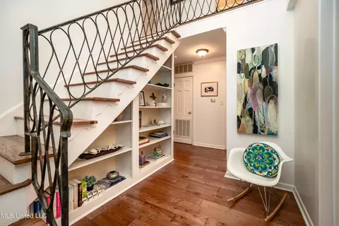 Entry Way - 4840 Shadowwood Dr, Jackson, MS 39211 photo 1 of 1