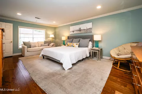 Bedroom - 4840 Shadowwood Dr, Jackson, MS 39211 photo 2 of 8