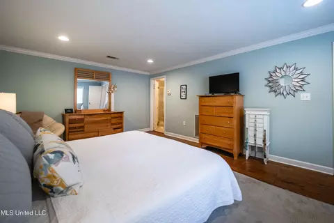 Bedroom - 4840 Shadowwood Dr, Jackson, MS 39211 photo 1 of 8