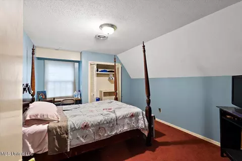 Bedroom - 5405 Kaywood Dr, Jackson, MS 39211 photo 5 of 5