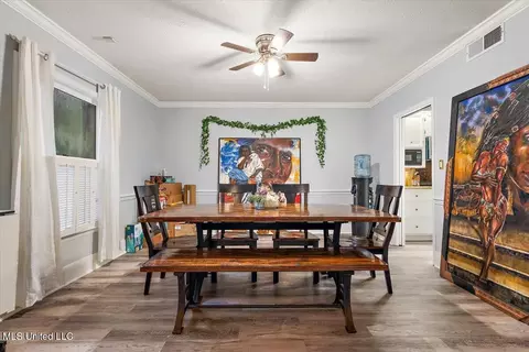 Dining - 5405 Kaywood Dr, Jackson, MS 39211 photo 1 of 1