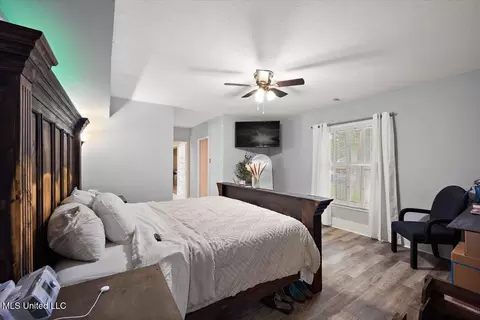 Bedroom - 5405 Kaywood Dr, Jackson, MS 39211 photo 1 of 5