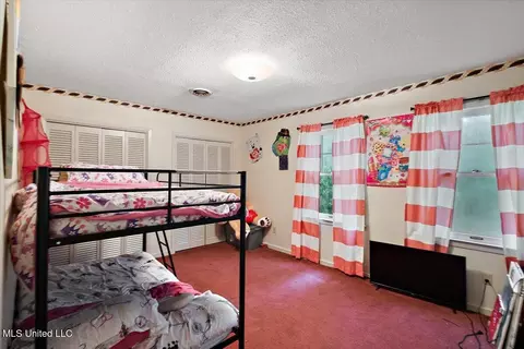 Bedroom - 5405 Kaywood Dr, Jackson, MS 39211 photo 4 of 5