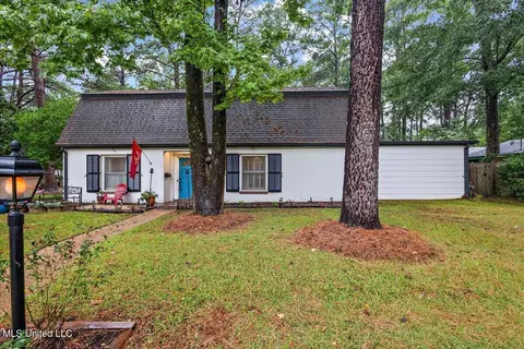 Exterior - 5405 Kaywood Dr, Jackson, MS 39211 photo 2 of 8