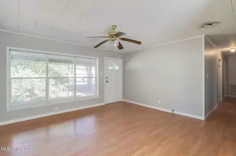 620 W Border Ave, Wiggins, MS 39577 photo 3
