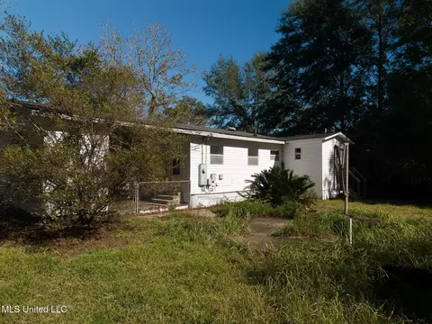 620 W Border Ave, Wiggins, MS 39577 photo 28