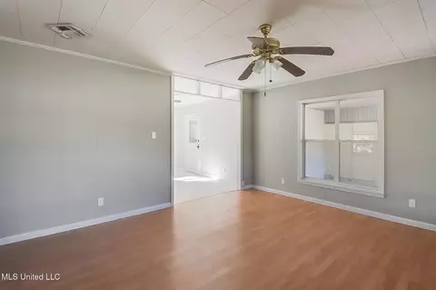 620 W Border Ave, Wiggins, MS 39577 photo 6