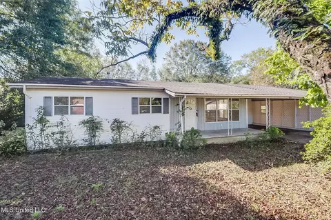 620 W Border Ave, Wiggins, MS 39577