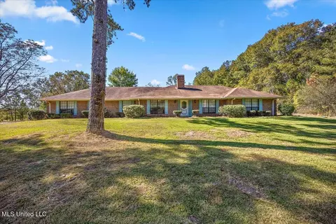 7571 Terry Rd, Terry, MS 39170