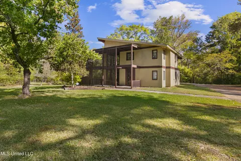 417 Louis Wilson Dr, Brandon, MS 39042