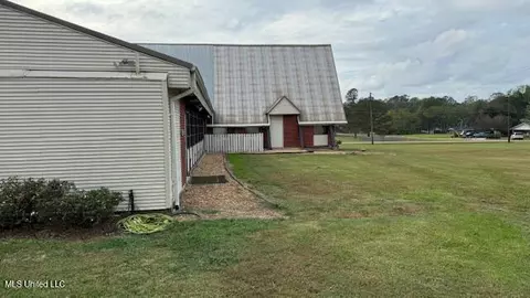 Exterior - 818 Marion Blvd, Forest, MS 39074 photo 1 of 4