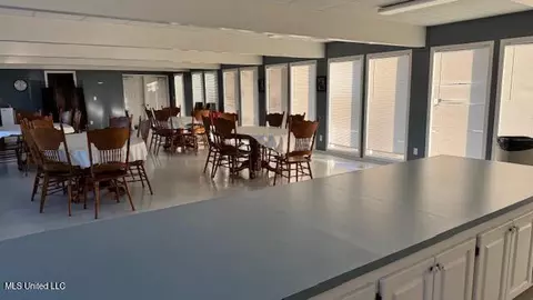 Dining - 818 Marion Blvd, Forest, MS 39074 photo 2 of 2