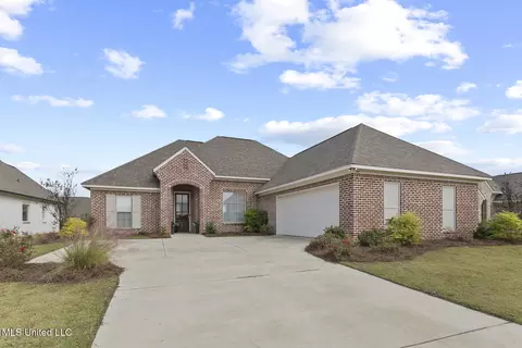 549 E Park St, Canton, MS 39046