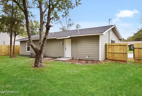 Exterior - 4019 Katie St, Moss Point, MS 39563 photo 2 of 3