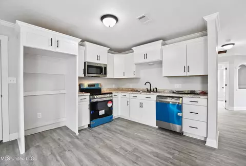 Kitchen - 4019 Katie St, Moss Point, MS 39563 photo 1 of 1