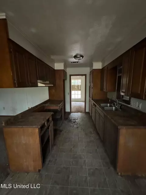 631 Tifton Dr, Jackson, MS 39212 photo 7