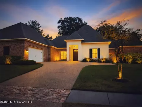 30 Ashburn Woods Ave, Natchez, MS 39120
