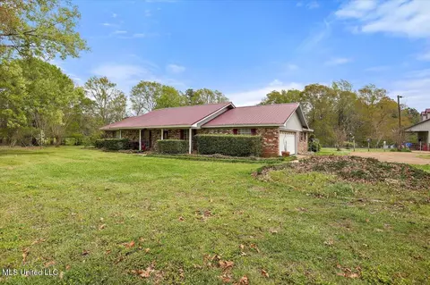 Other - 124 Gus Phillips Rd, Braxton, MS 39044 photo 1 of 10
