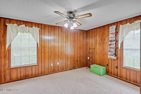 Bedroom - 124 Gus Phillips Rd, Braxton, MS 39044 photo 2 of 3