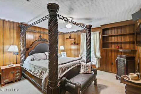 Bedroom - 124 Gus Phillips Rd, Braxton, MS 39044 photo 1 of 3