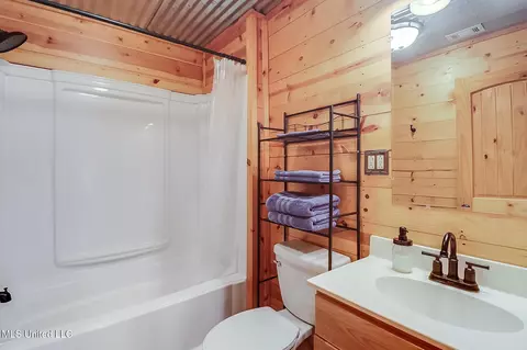 Bath - 142 Daniels Way, Saucier, MS 39574 photo 3 of 3